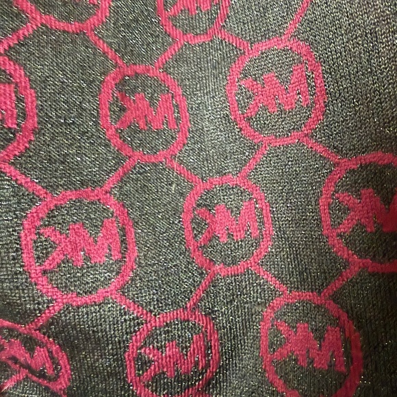 Michael Michael Kors Black and Red Scarf With Logo NWT - Picture 6 of 9